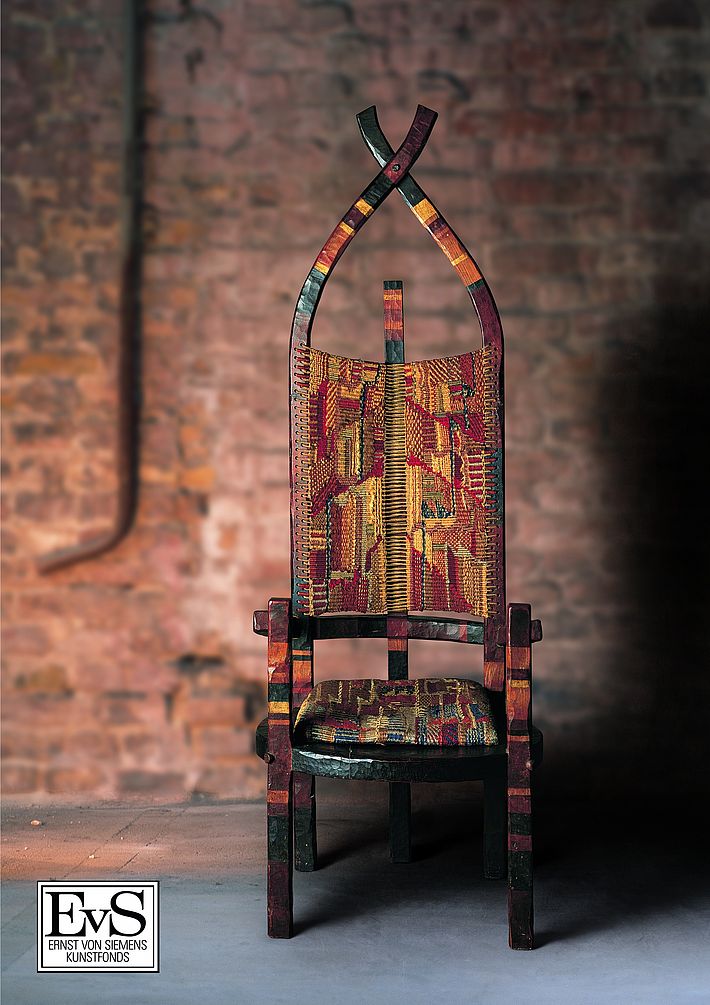 Afrikanischer Stuhl, Gestell: Marcel Breuer / Bespannung: Gunta Stölzl, 1921.
